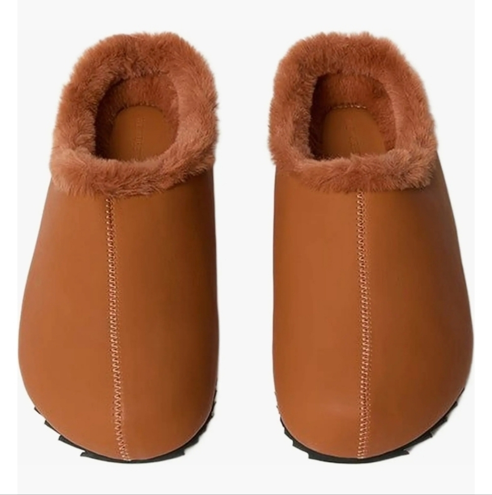 New WeWoreWhat Vegan Leather Camel Clogs Size 9 New In Box